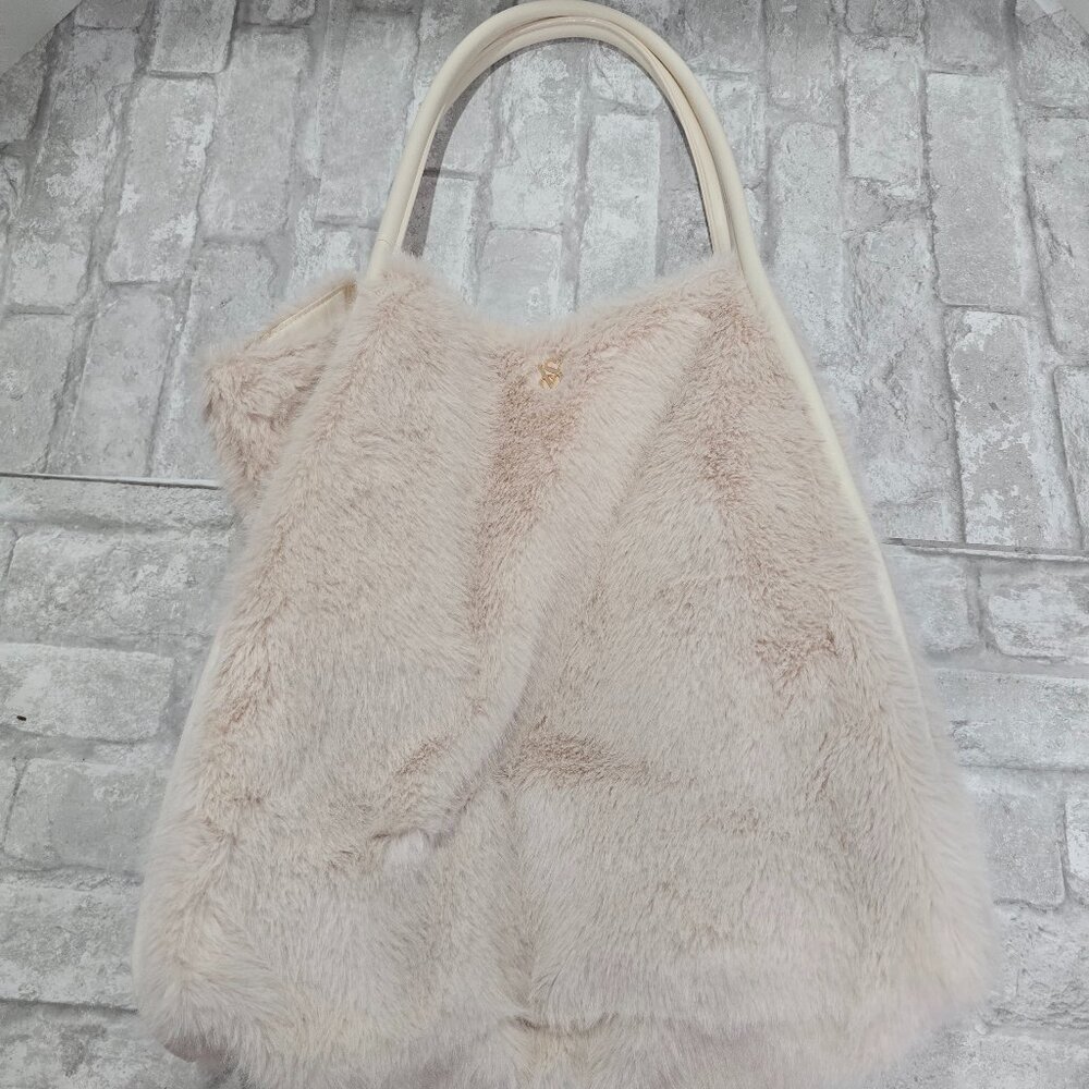 Victoria's Secret Faux-Fur Tote Bag NWT Fuzzy Soft Snap‎ Closure 15"